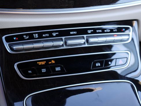 Used 2021 Mercedes-Benz E 350 E 350 image 29