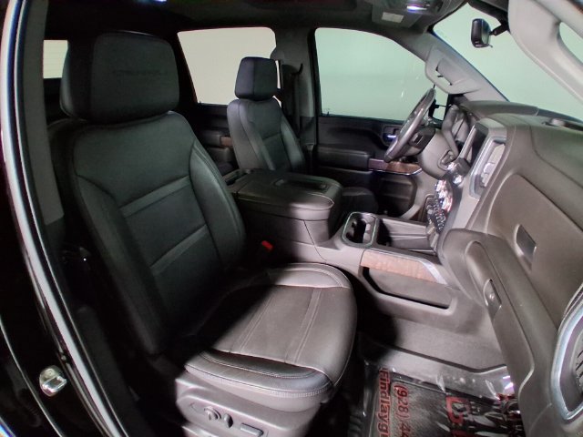 Used 2022 GMC Sierra 2500 Denali w/ Denali Black Diamond Edition AWD/4WD image 17