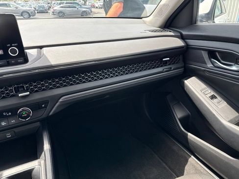 Certified 2024 Honda Accord EX image 24