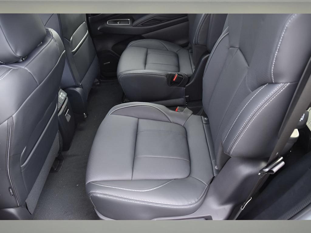 Used 2025 Subaru Ascent Limited w/ Popular Package #1 AWD/4WD image 11