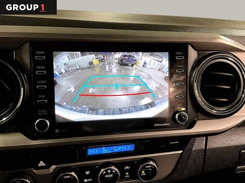 Used 2021 Toyota Tacoma SR5 AWD/4WD image 27