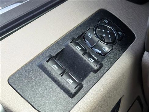 Used 2020 Ford F150 Limited w/ Trailer Tow Package image 12