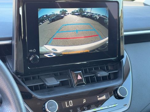 Used 2025 Toyota Corolla LE image 25