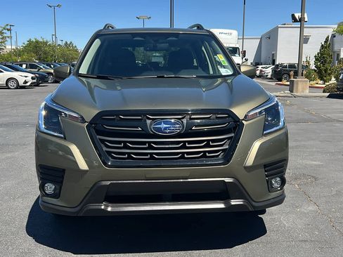Certified 2024 Subaru Forester Premium AWD/4WD image 3