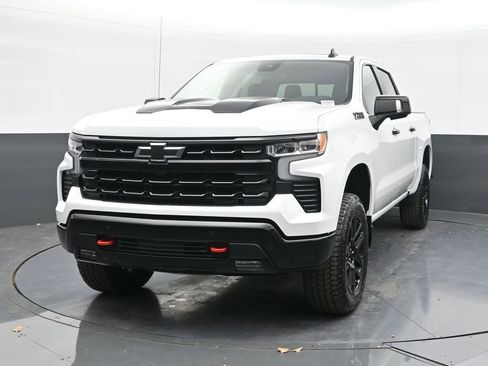 New 2026 Chevrolet Silverado 1500 LT Trail Boss w/ Safety Package AWD/4WD image 2