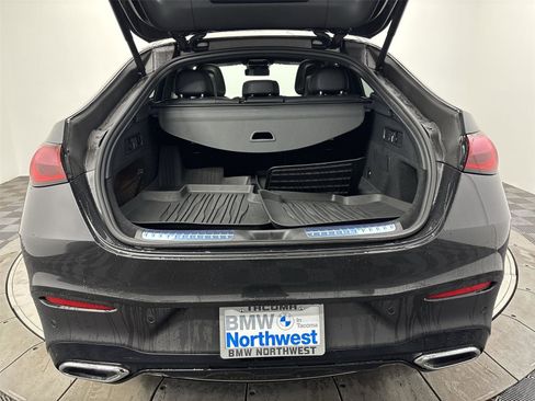 Used 2025 Mercedes-Benz GLC 300 4MATIC image 21