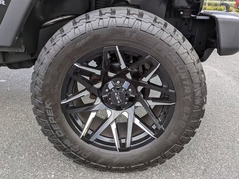 Used 2016 Jeep Wrangler Unlimited Sport w/ Quick Order Package 24S AWD/4WD image 11