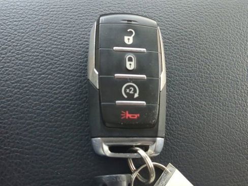 Used 2025 RAM 1500 Laramie image 27