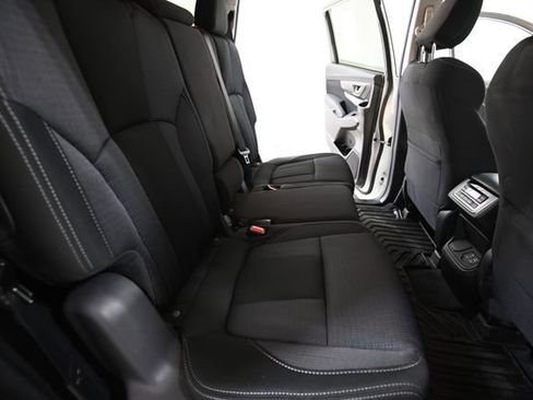 Used 2024 Subaru Ascent Premium w/ Convenience Package AWD/4WD image 25