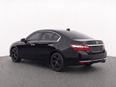 Used 2017 Honda Accord LX image 3