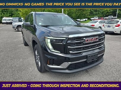 Used 2025 GMC Acadia Elevation