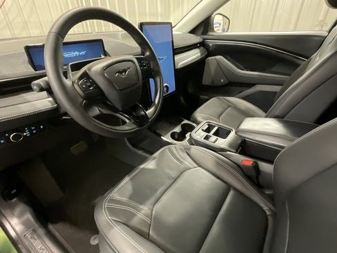 Used 2025 Ford Mustang Mach-E Premium image 9