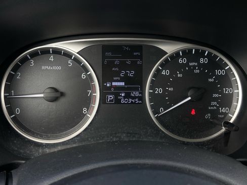 Used 2019 Nissan Kicks S FWD image 20