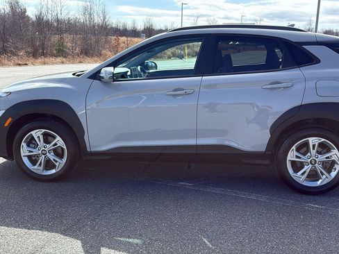 Used 2023 Hyundai Kona SEL image 11