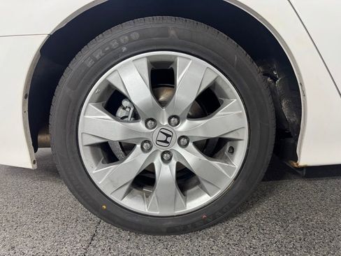 Used 2009 Honda Accord EX image 7