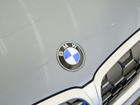 Used 2025 BMW M340i image 8