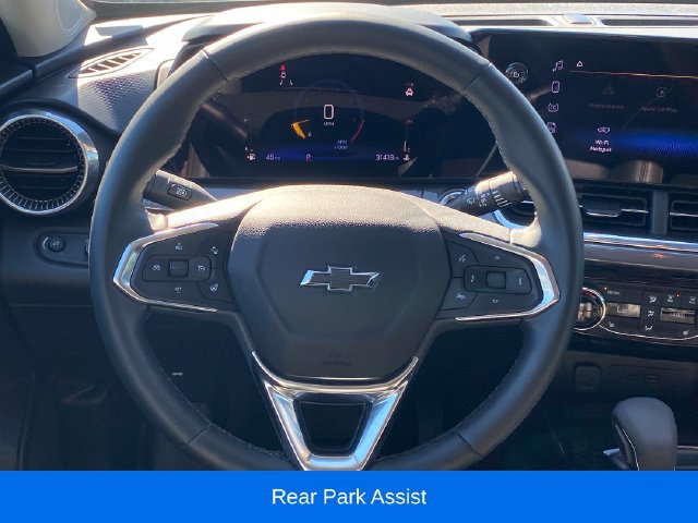 Used 2025 Chevrolet Trax ACTIV w/ Sunroof Package FWD image 8