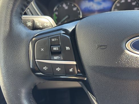 Used 2021 Ford Escape SEL image 14