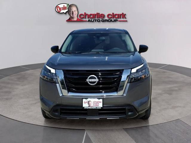 Certified 2025 Nissan Pathfinder S FWD image 8