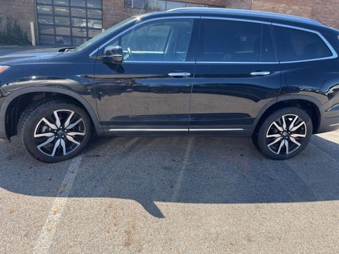 Used 2021 Honda Pilot Touring image 10