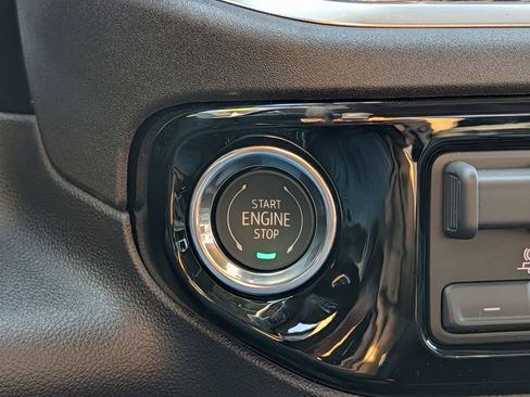 New 2026 GMC Sierra 1500 SLE image 50