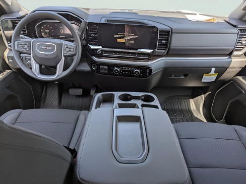 New 2026 GMC Sierra 1500 Elevation image 17