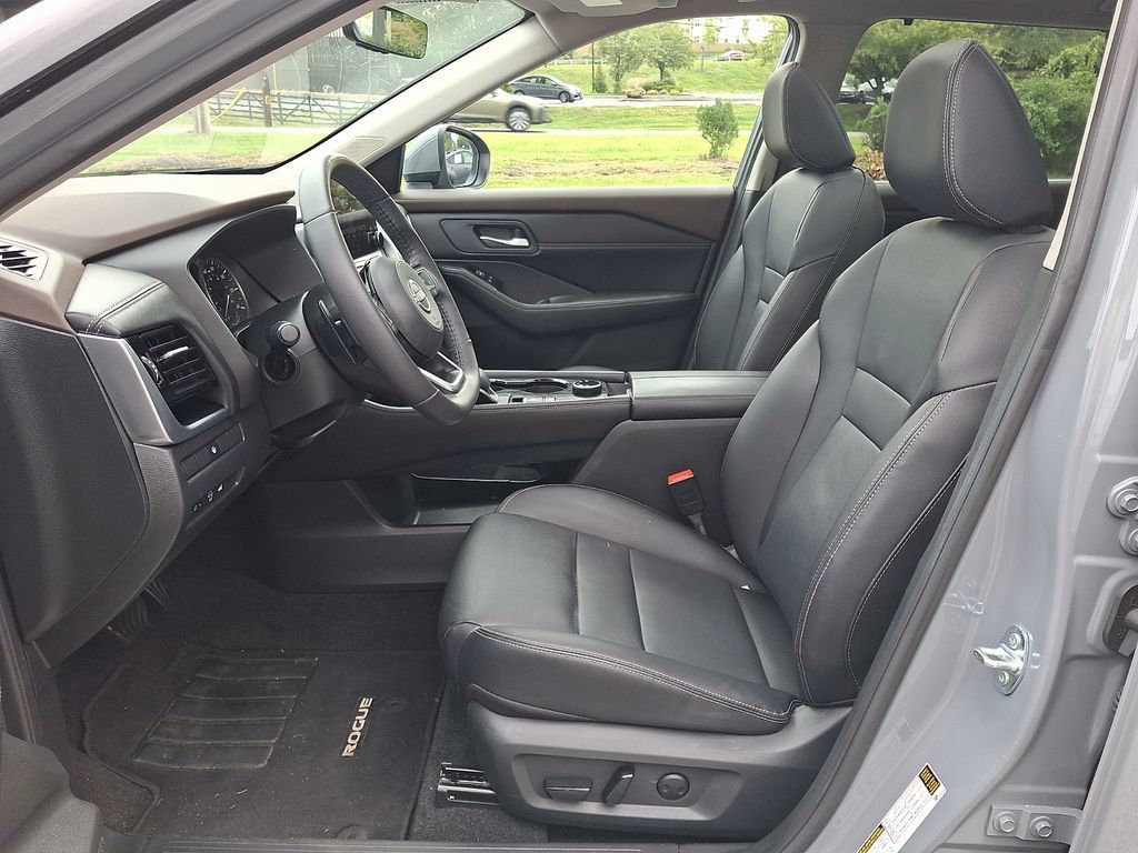 Certified 2023 Nissan Rogue SL w/ SL Premium Package AWD/4WD image 15