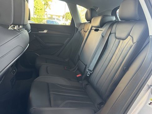 Used 2024 Audi Q5 2.0T Premium w/ Convenience Package image 19