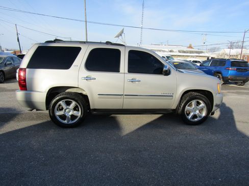 Used 2009 Chevrolet Tahoe LTZ image 2