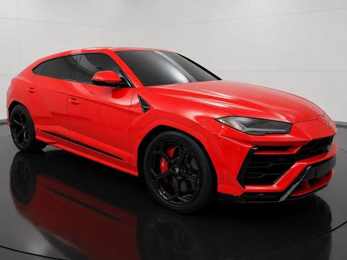 Used 2022 Lamborghini Urus AWD/4WD image 44