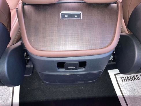 Certified 2025 Lincoln Navigator Reserve image 19