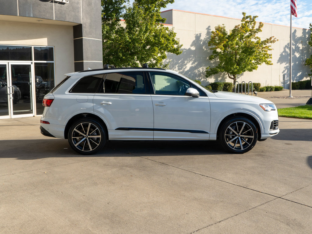 Used 2023 Audi Q7 3.0T Premium Plus AWD/4WD image 8