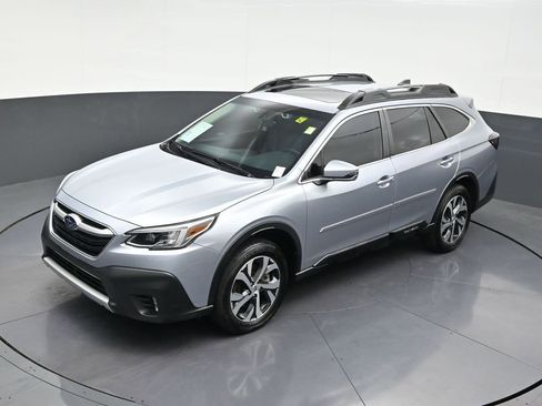 Used 2021 Subaru Outback Limited AWD/4WD image 16