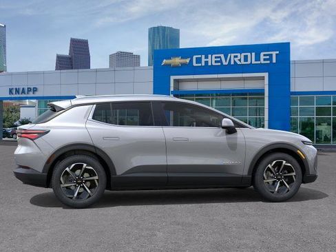 New 2026 Chevrolet Equinox EV LT FWD image 5