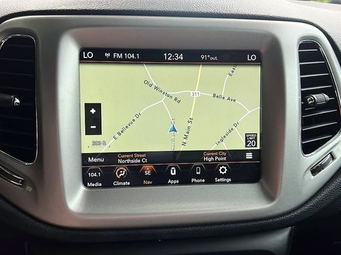 Used 2021 Jeep Compass Latitude w/ Sun and Sound Group FWD image 16
