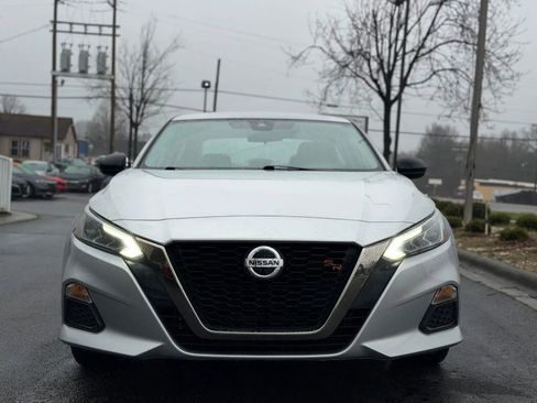 Used 2021 Nissan Altima 2.5 SR FWD image 9