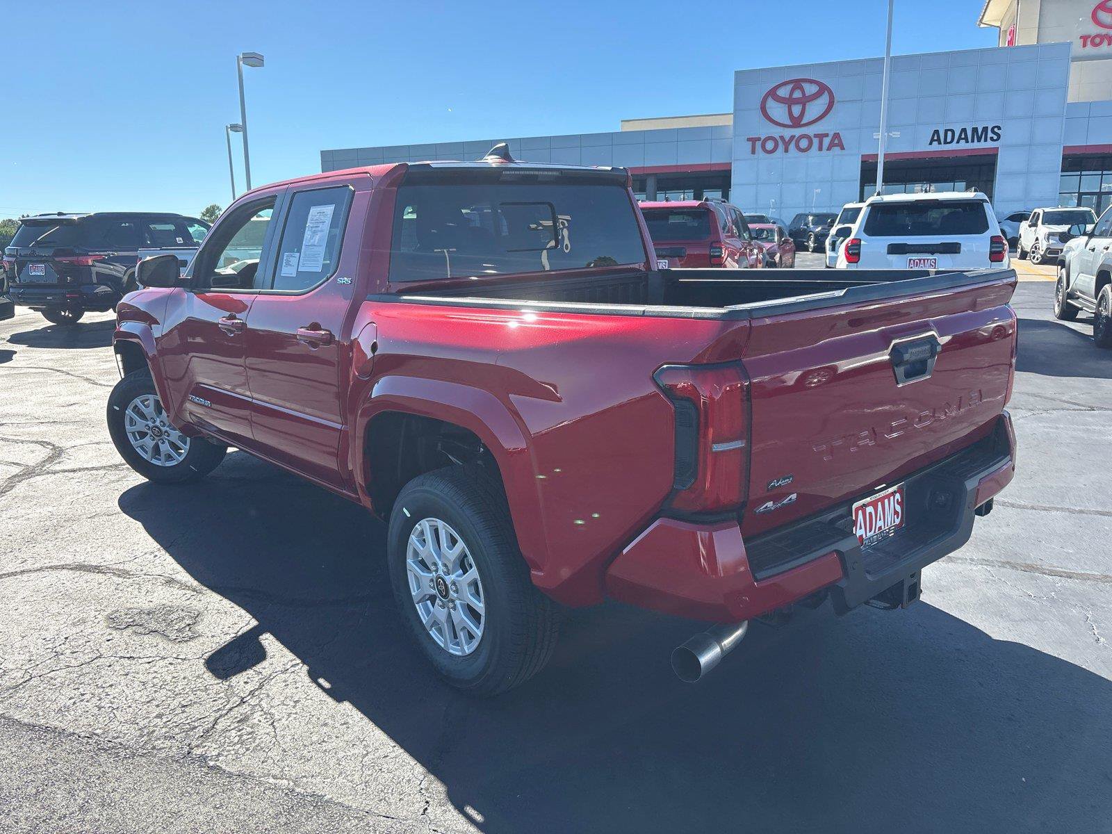 Used 2026 Toyota Tacoma SR5 AWD/4WD image 8