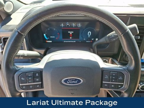 Used 2023 Ford F250 Lariat w/ Lariat Ultimate Package AWD/4WD image 4