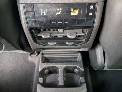 Certified 2023 Jeep Grand Cherokee L Laredo image 29