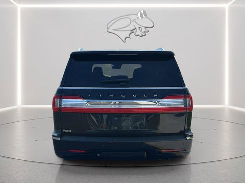 Used 2018 Lincoln Navigator Reserve w/ Technology Package image 4
