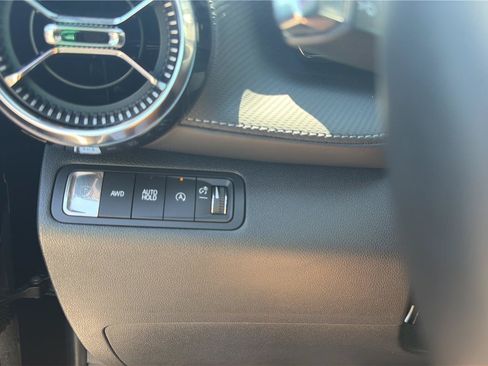 Used 2026 Chevrolet Equinox LT AWD/4WD image 14