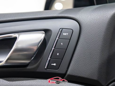 Used 2017 Porsche Cayenne Platinum Edition w/ Premium Package (PJV) image 41