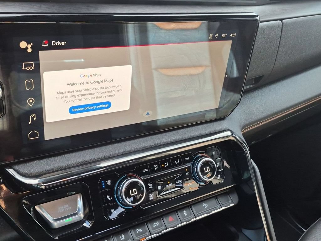 Used 2024 GMC Sierra 3500 AT4 w/ Technology Package AWD/4WD image 17
