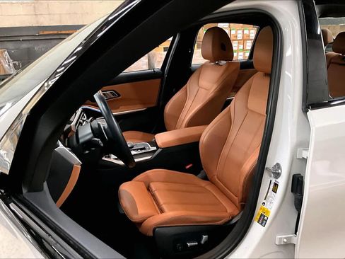 Certified 2023 BMW 330e xDrive w/ Convenience Package image 27