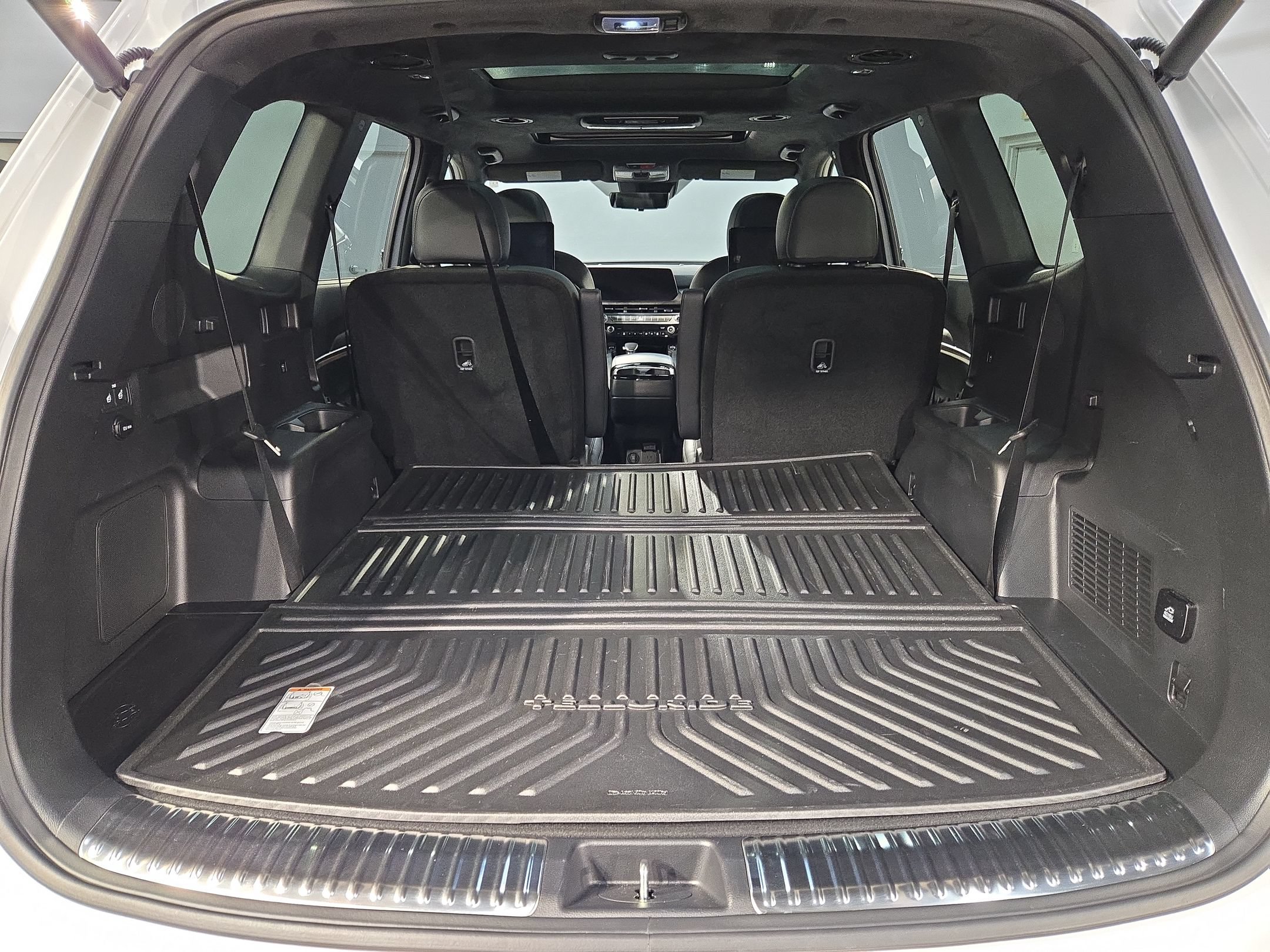 Used 2025 Kia Telluride SX Prestige X-Pro AWD/4WD image 18