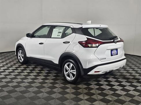 New 2025 Nissan Kicks S image 11