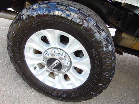 Used 2020 Ford F250 XLT w/ Snow Plow Prep Package AWD/4WD image 50