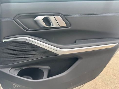 Certified 2022 BMW 330i xDrive Sedan w/ M Sport Package image 31