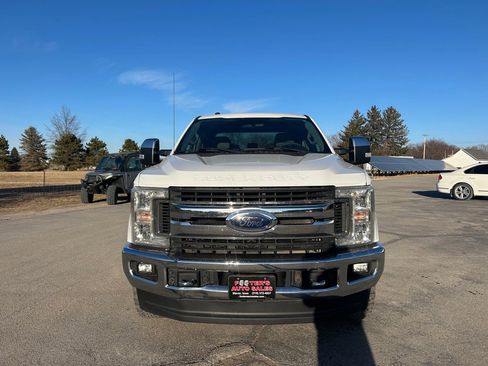 Used 2018 Ford F250 XLT w/ XLT Premium Package image 2