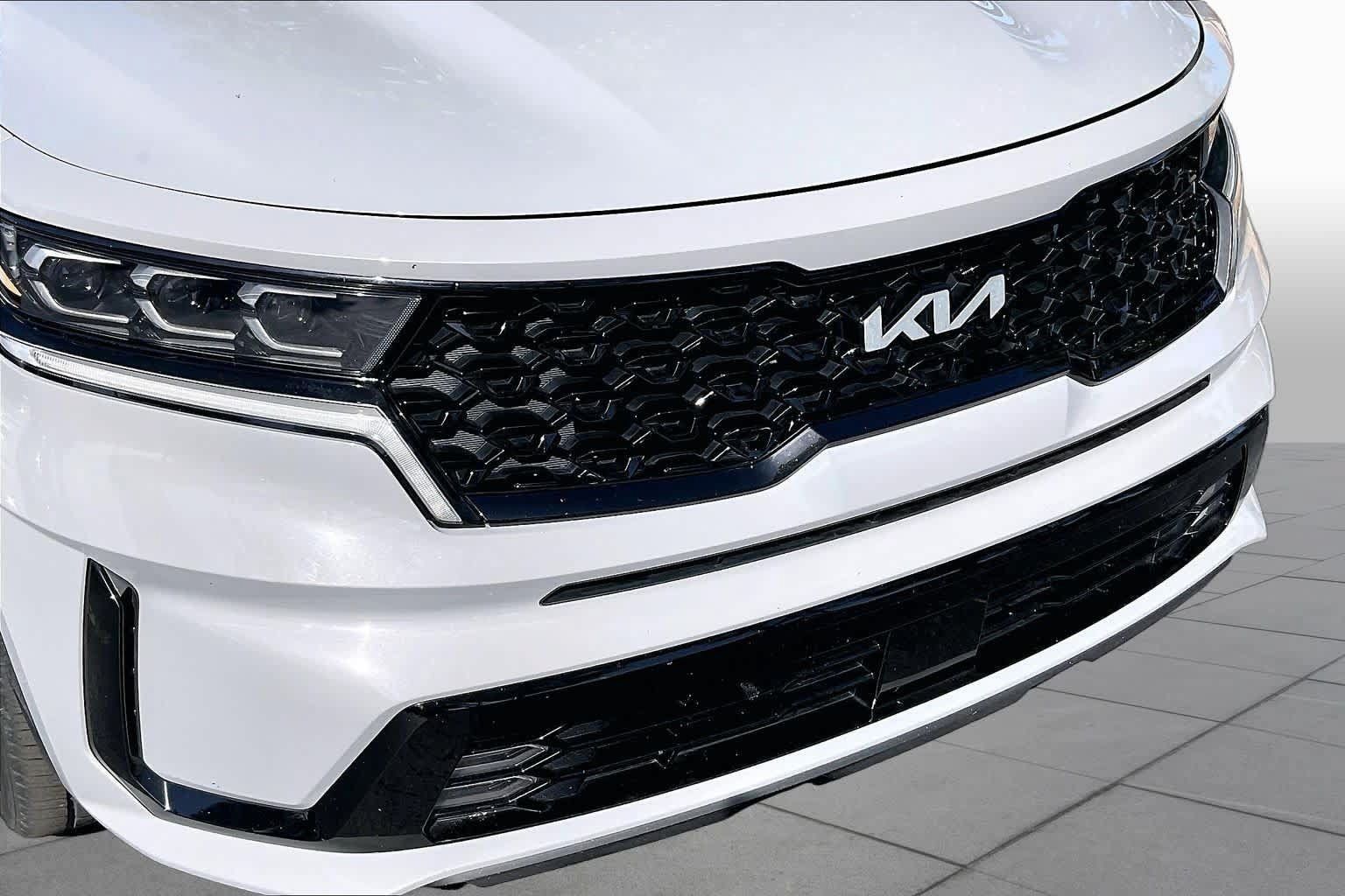 Used 2022 Kia Sorento SX FWD image 30